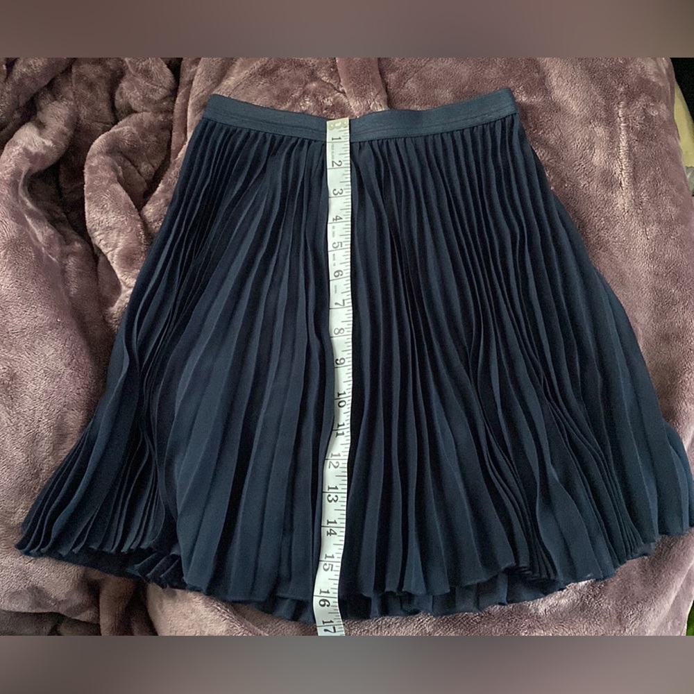 Hollister Navy Blue Chiffon Pleated Mini Skirt Size S 11in Elastic Stretch Waist